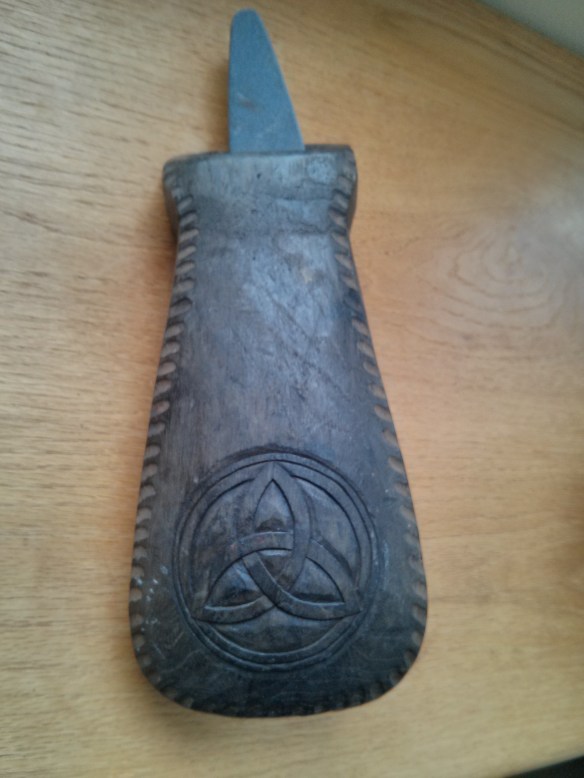 Cachapa-Wet stone holder