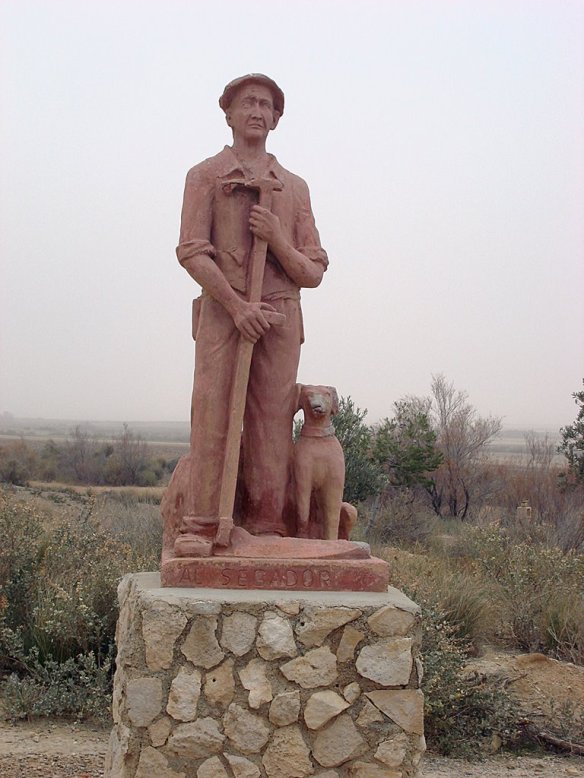 monumento al segador en el parque natural Bardenas Reales. Navarra